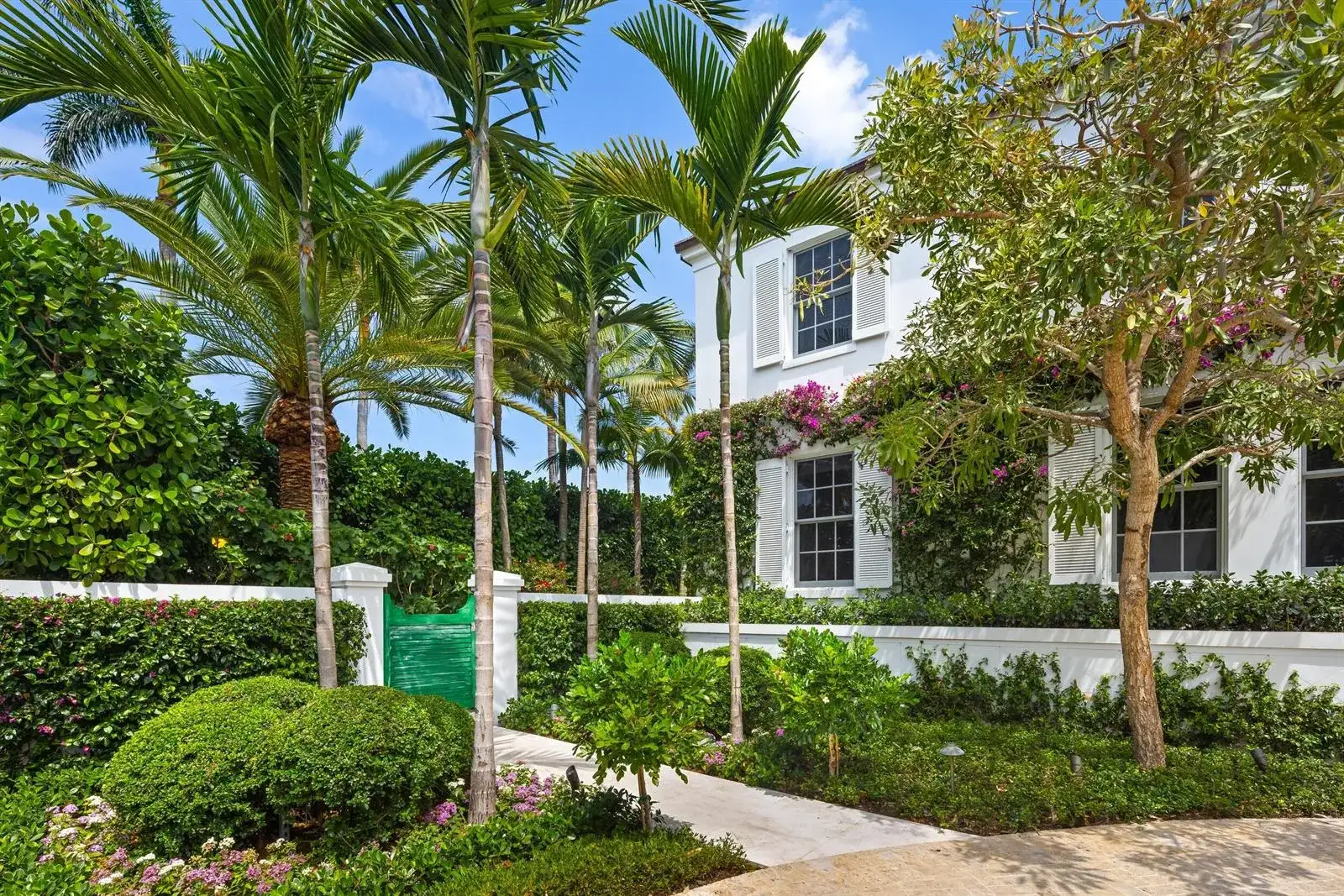 991 N Lake Way, Palm Beach FL 33480 photo 3