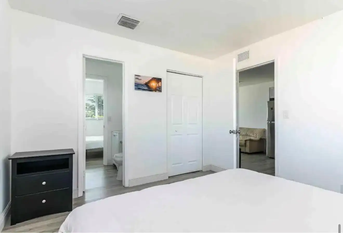 2499 NE 2nd Avenue # B, Boca Raton FL 33431 photo 2