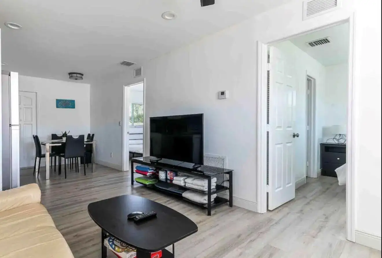 2499 NE 2nd Avenue # B, Boca Raton FL 33431 photo 4