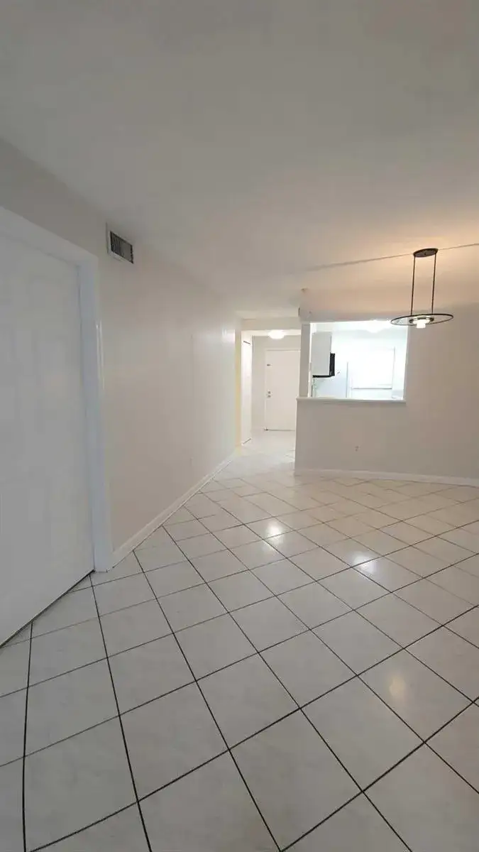 4111 Stirling Road # 406, Dania Beach FL 33314 photo 4