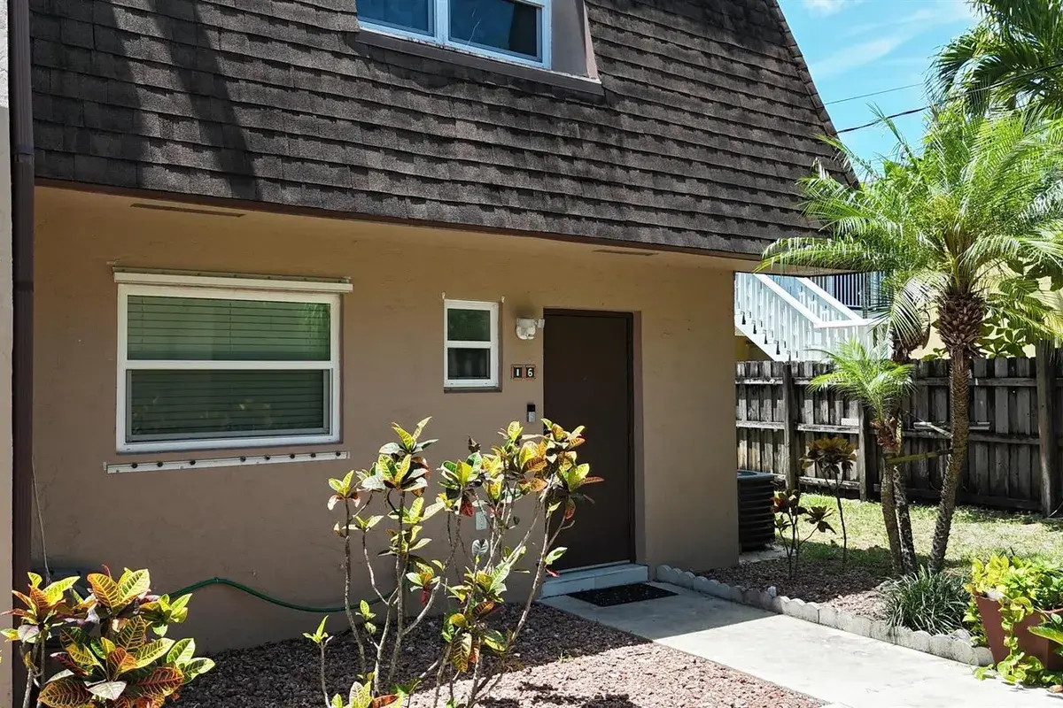 2520 Van Buren Street # 16, Hollywood FL 33020