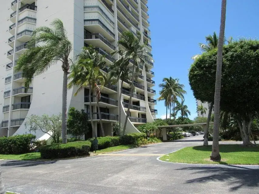 2400 Presidential Way # 1803, West Palm Beach FL 33401