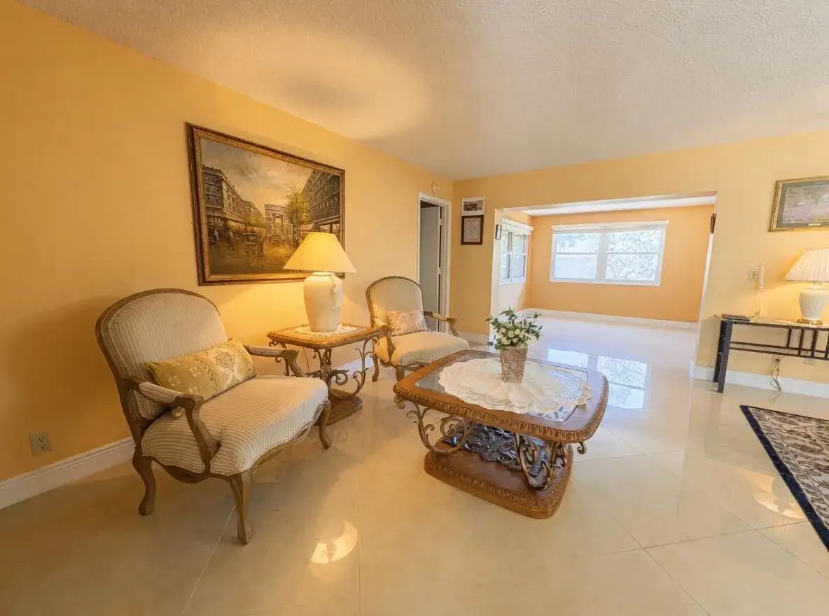 6304 Emerald Sky Lane, FL 33463 photo 5