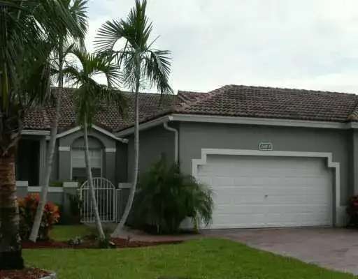 2401 E Aragon Boulevard # 5, Sunrise FL 33313