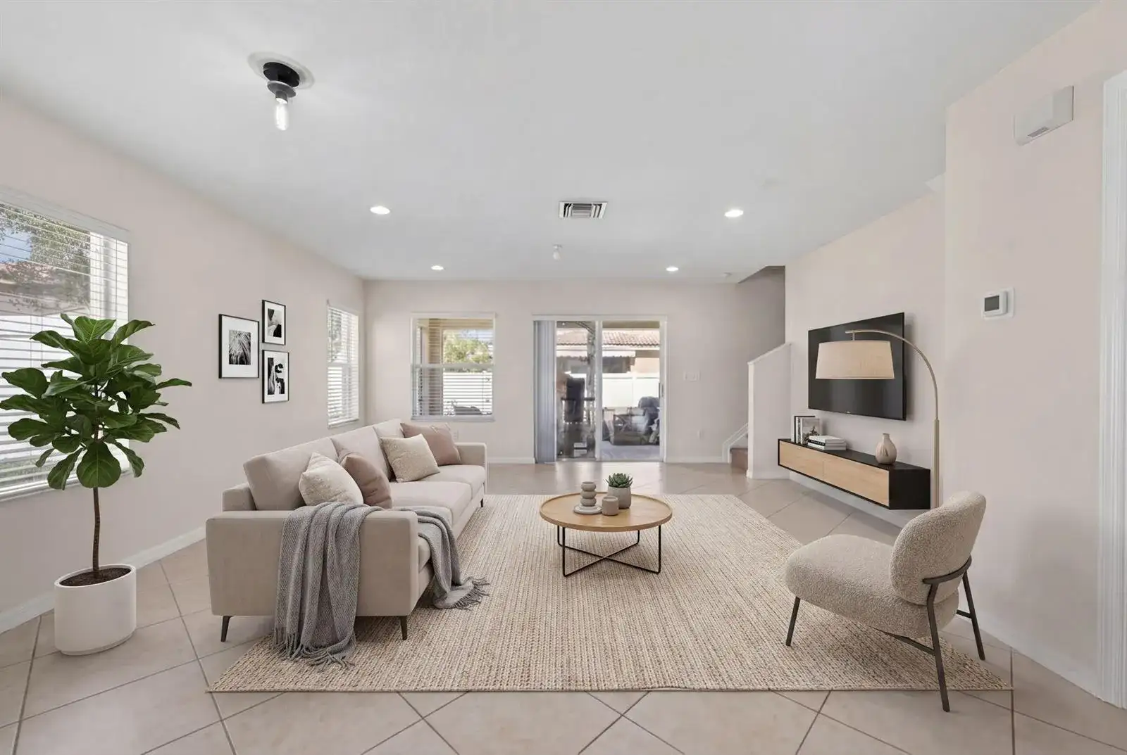 5951 Manchester Way, Tamarac FL 33321 photo 2