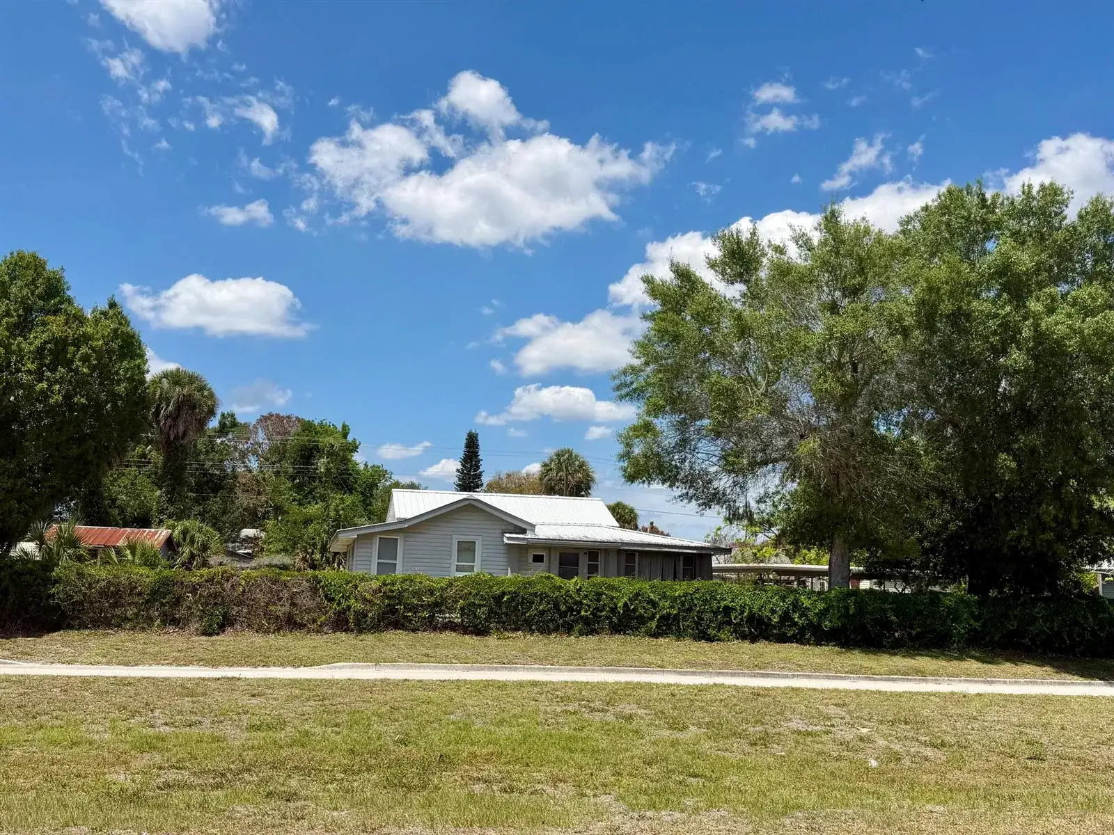 207 SE 4th Street, Okeechobee FL 34974 photo 4