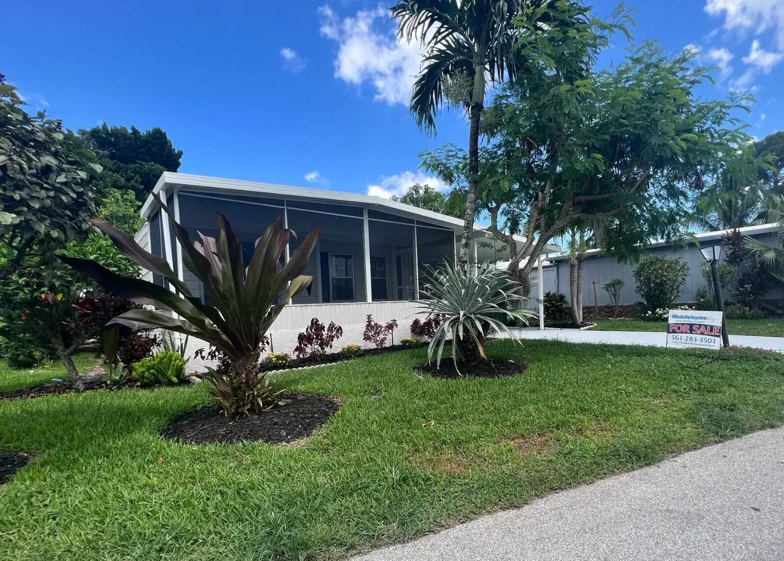 4310 Viola Drive # 812, FL 33463 photo 2