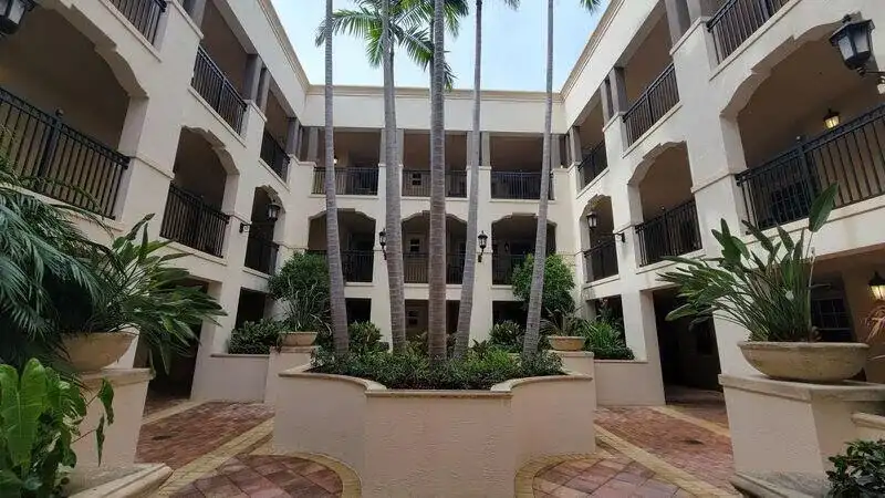 4445 El Mar Drive # 303, Lauderdale By The Sea FL 33308