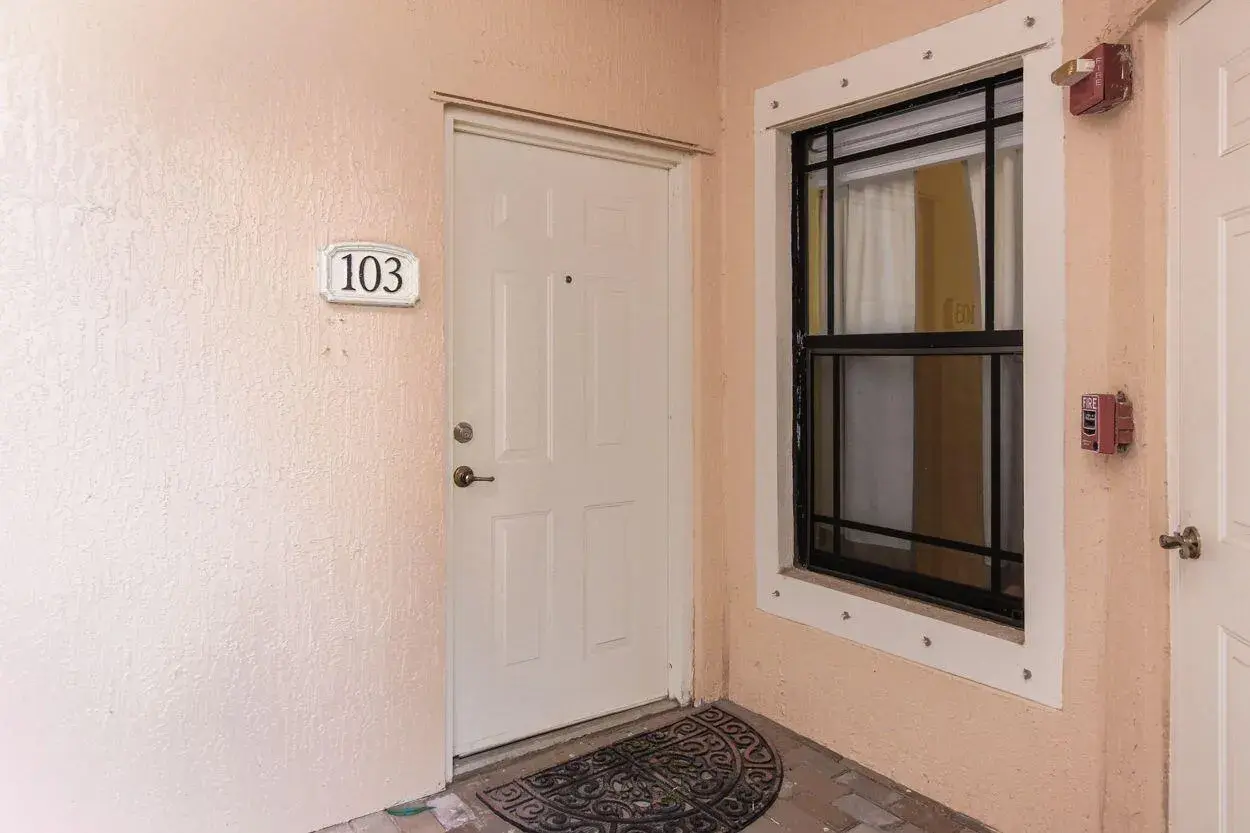 2807 Veronia Drive # 103, Palm Beach Gardens FL 33410