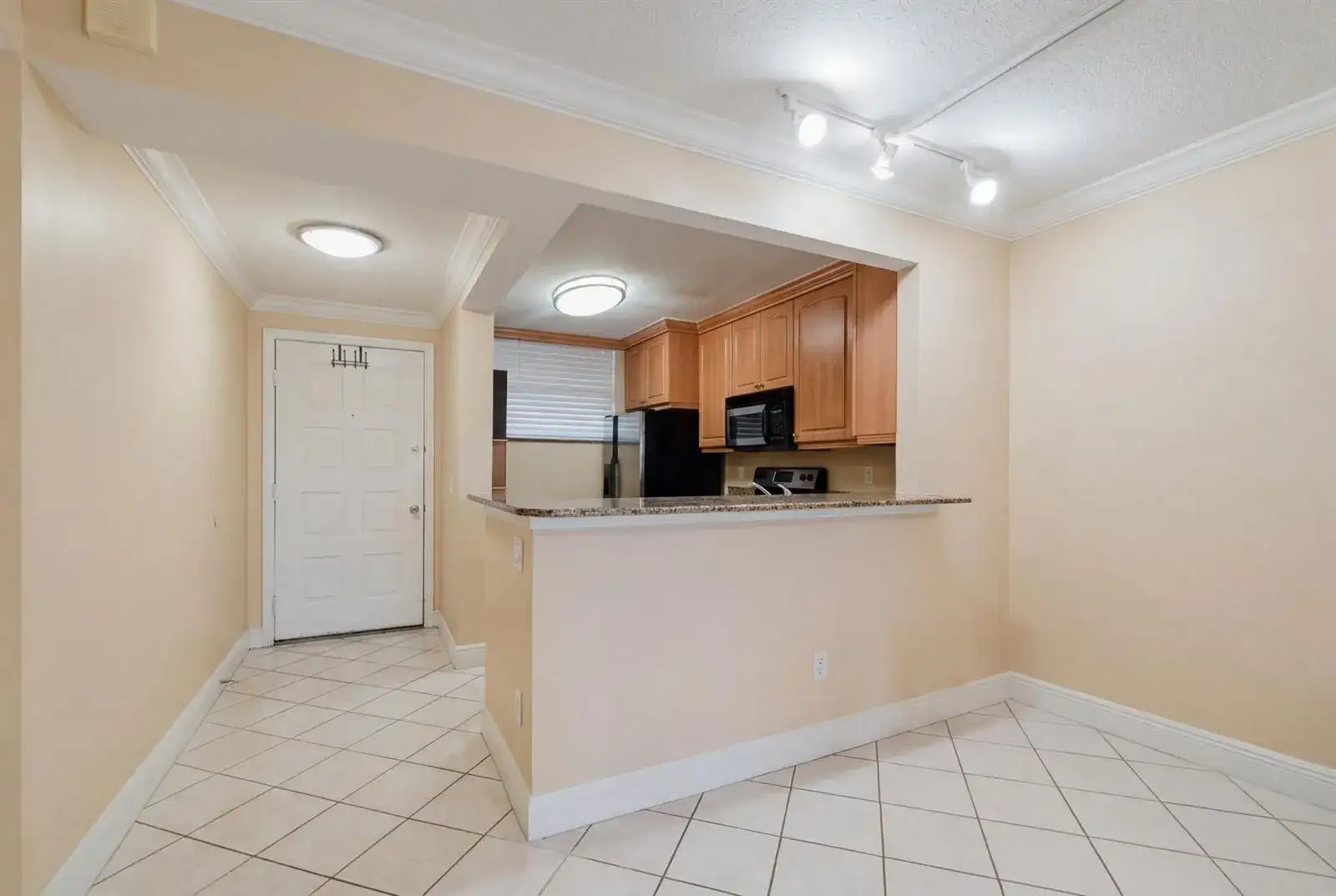 109 Lake Emerald Drive APT 104, Oakland Park FL 33309 photo 5