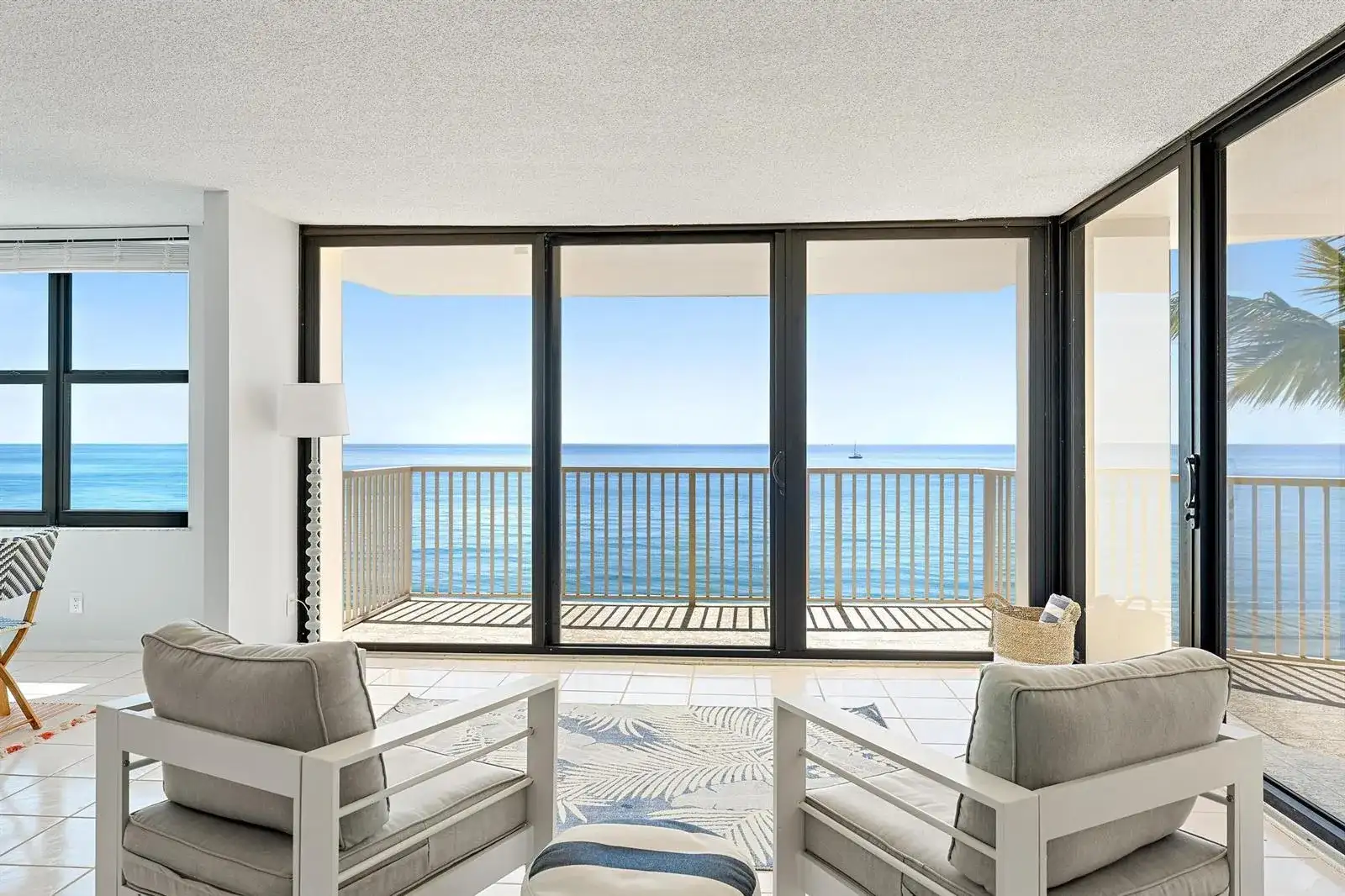 5480 N Ocean Drive, Singer Island FL 33404 photo 2