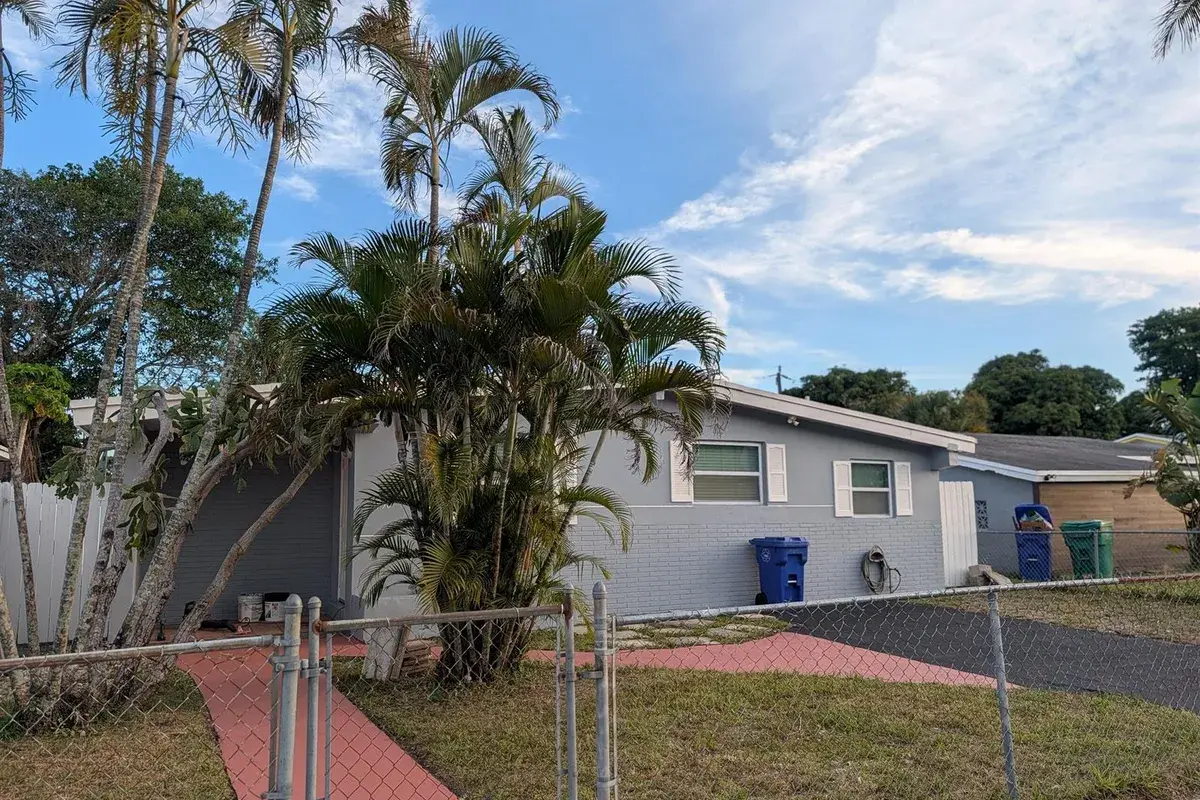 2990 NW 7th Court, Fort Lauderdale FL 33311