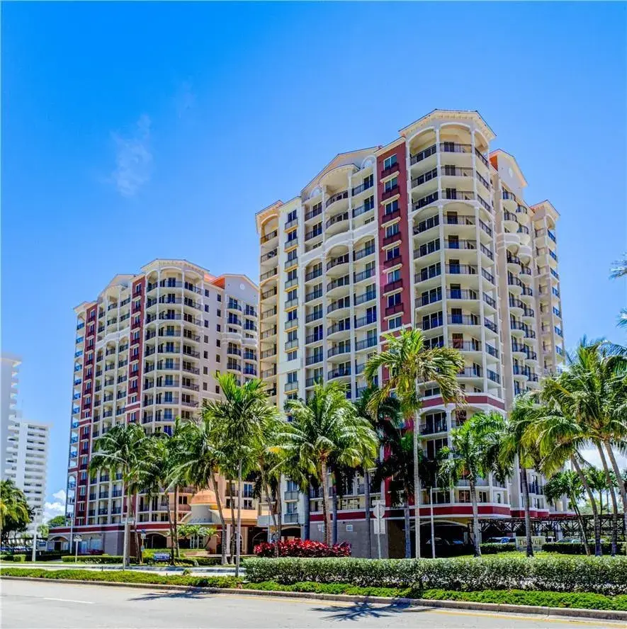 2001 N Ocean Boulevard # 203, Fort Lauderdale FL 33305