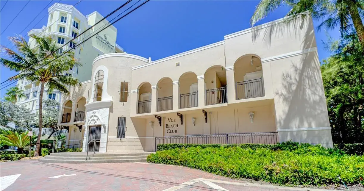 2001 N Ocean Boulevard # 203, Fort Lauderdale FL 33305