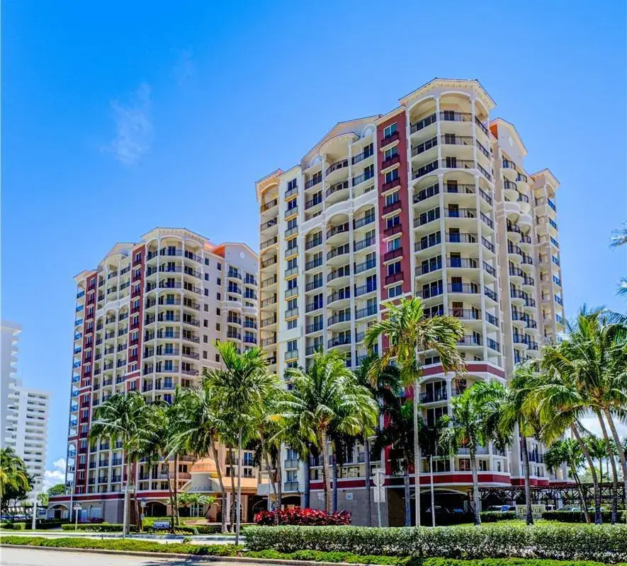 2001 N Ocean Boulevard # 203, Fort Lauderdale FL 33305