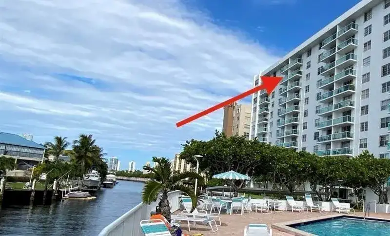 2841 NE 163rd Street # 1111, North Miami Beach FL 33160 photo 2
