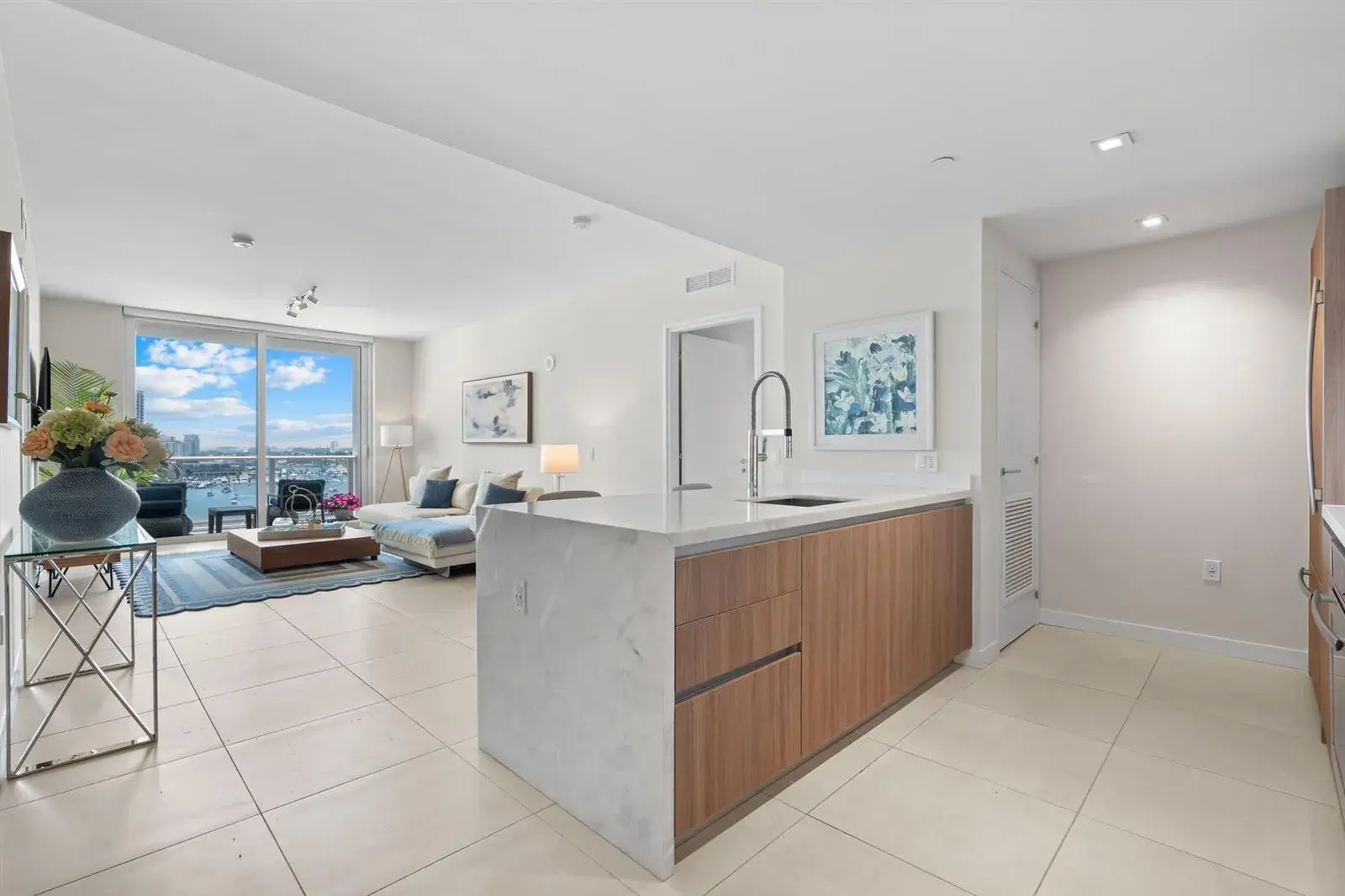 401 N Birch Road # 1102, Fort Lauderdale FL 33304