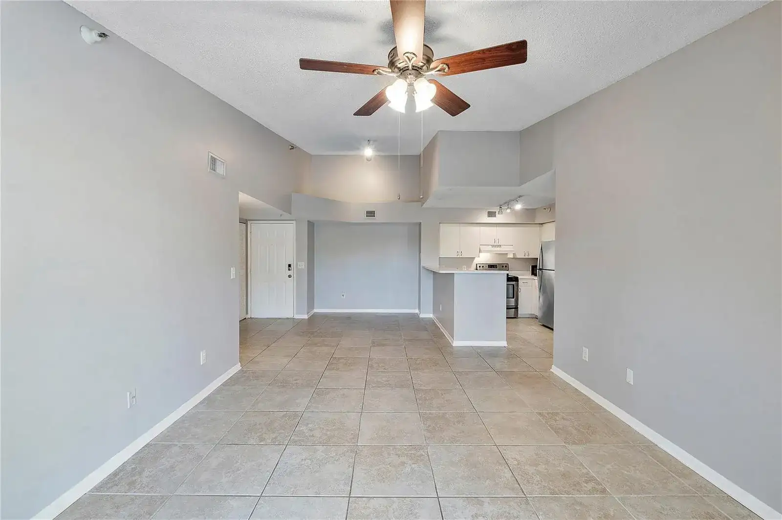 120 Yacht Club Way # 305, Hypoluxo FL 33462 photo 3