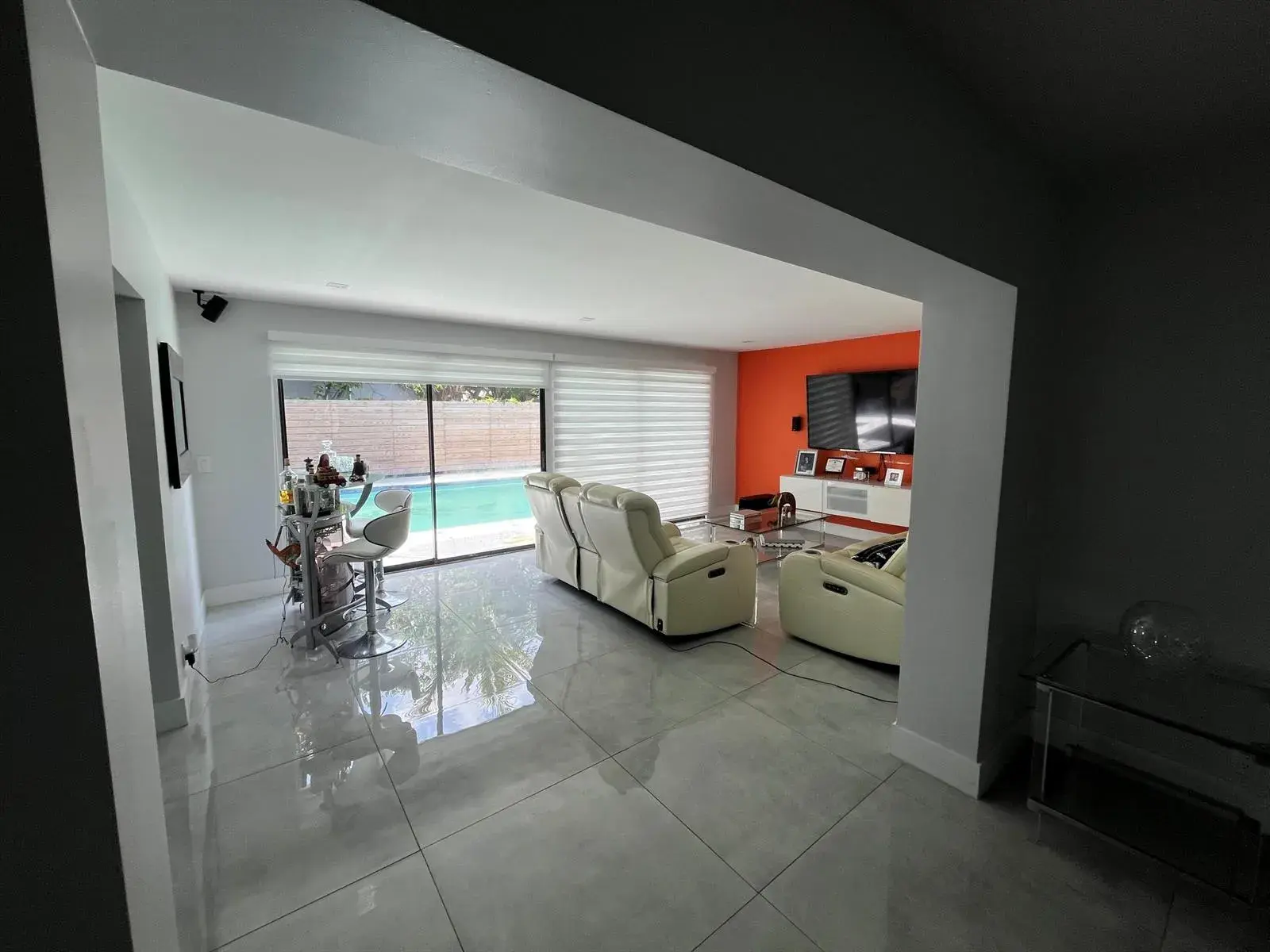 6800 SW 7th Place, North Lauderdale FL 33068