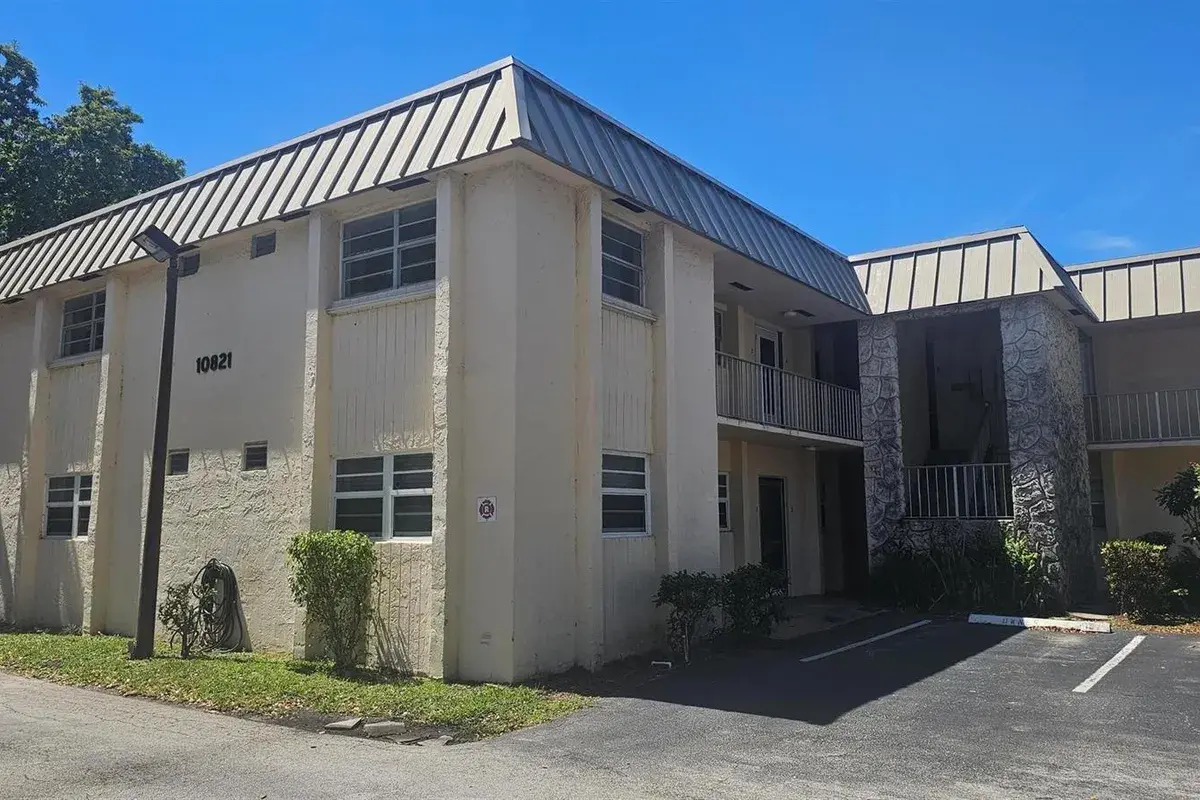 10821 N Military Trail # 4, Palm Beach Gardens FL 33410