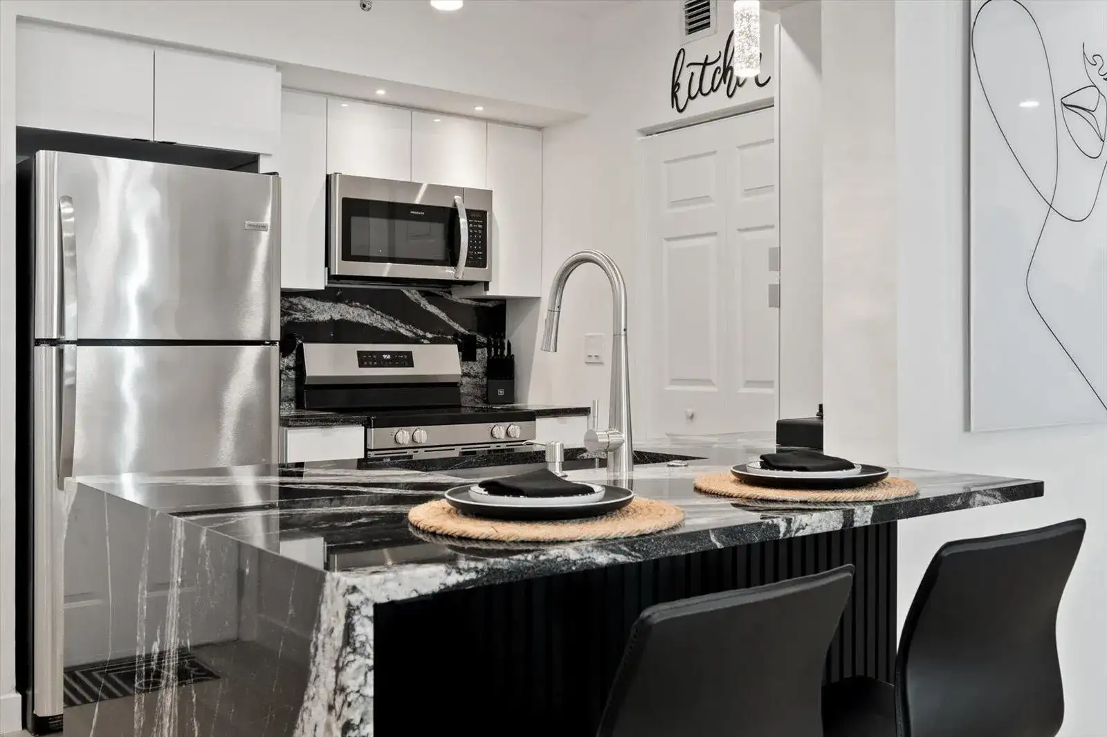 600 S Dixie Highway # 659, West Palm Beach FL 33401 photo 2