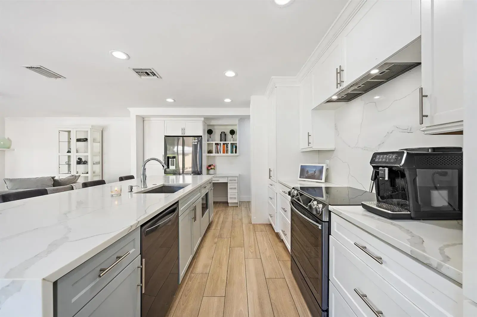 10101 Oak Bark Lane, Palm Beach Gardens FL 33410 photo 4