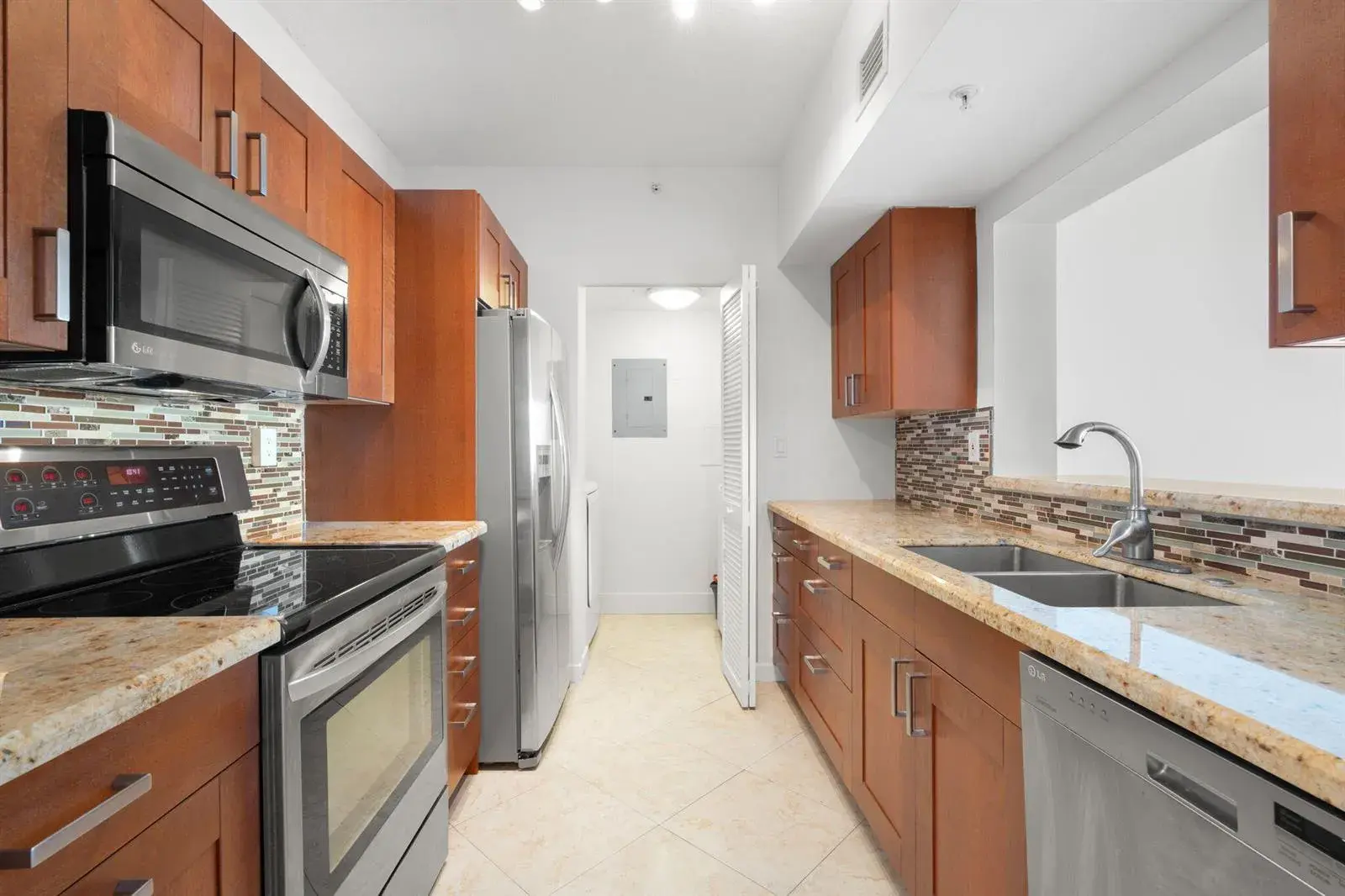 3020 NE 32nd Avenue # 704, Fort Lauderdale FL 33308