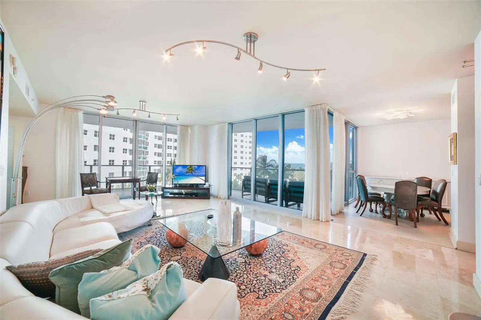 3101 S Ocean Drive # 401, Hollywood FL 33019