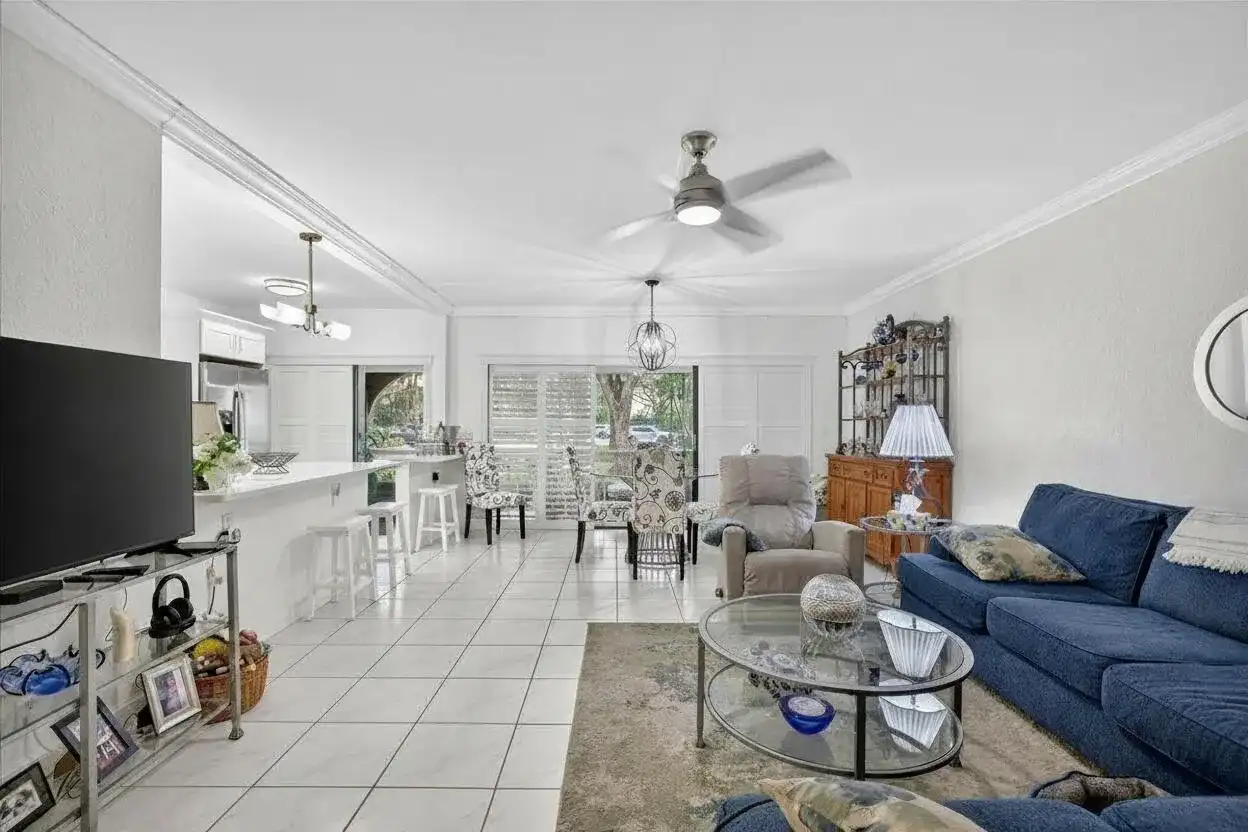6328 W Longboat Ln Lane W # 101, Boca Raton FL 33433