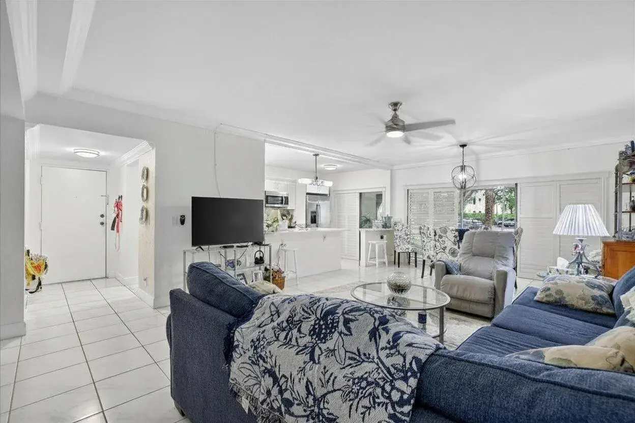 6328 W Longboat Ln Lane W # 101, Boca Raton FL 33433