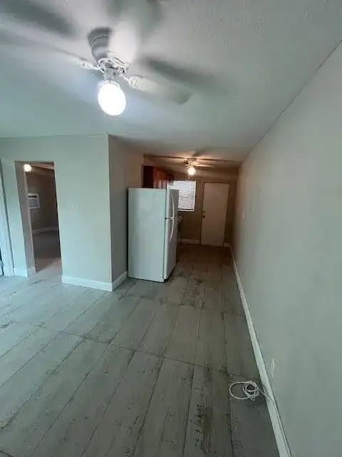 725 21st Street # 2, West Palm Beach FL 33407 photo 2