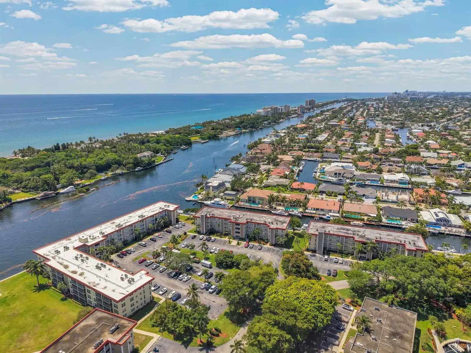 3050 NE 48th Court # 305, Lighthouse Point FL 33064 photo 2