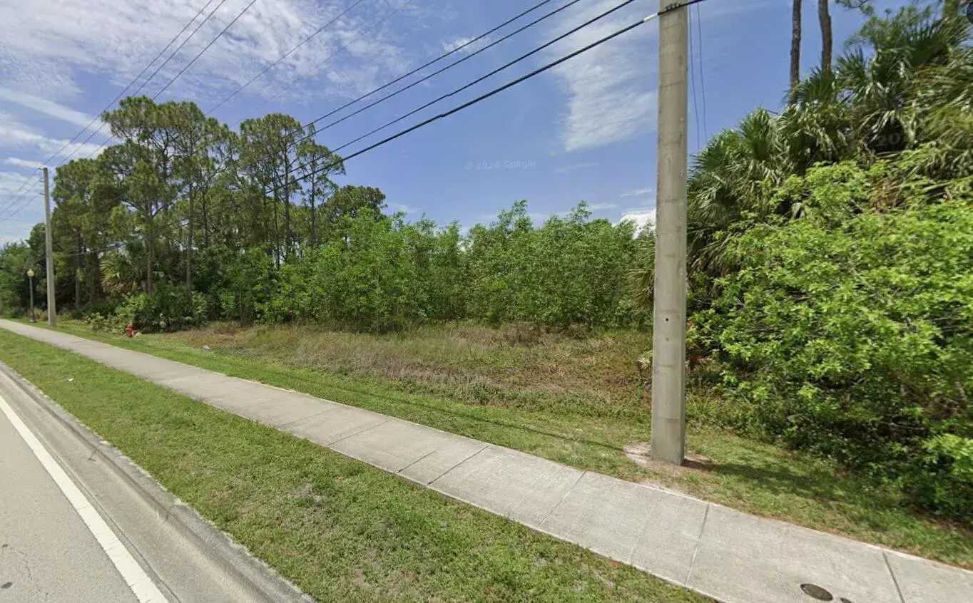 325 NW Prima Vista Boulevard, Port St. Lucie FL 34983