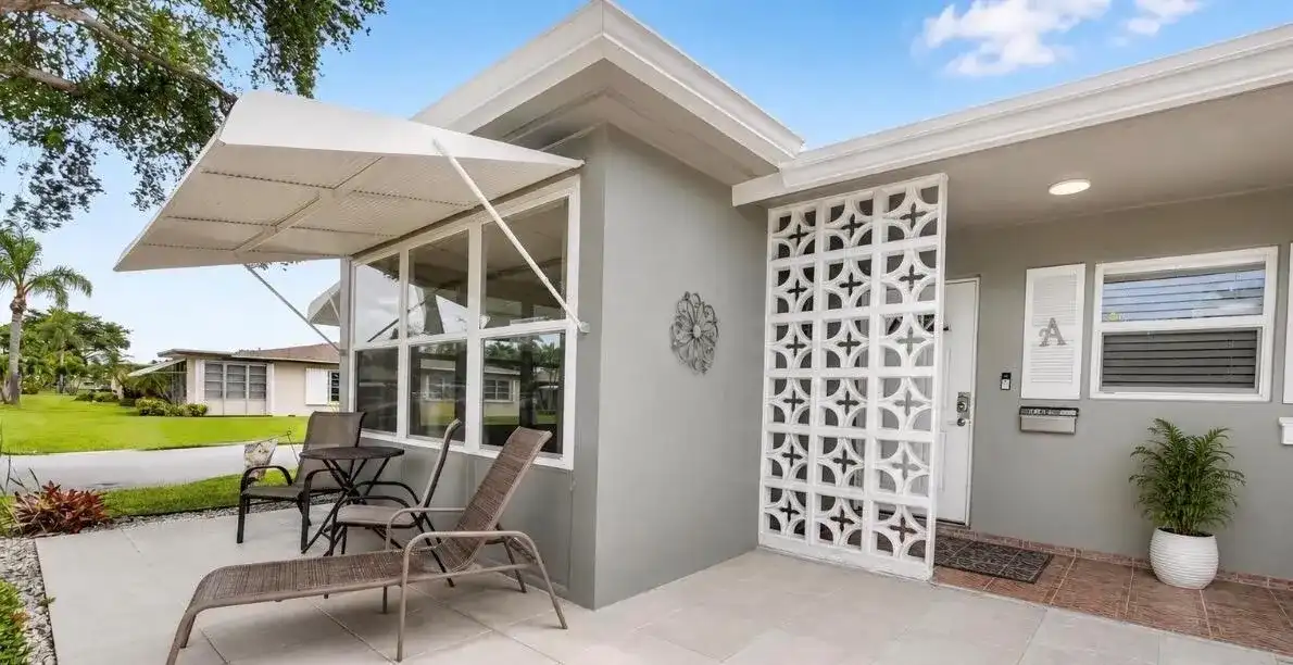 920 South Drive # A, Delray Beach FL 33445