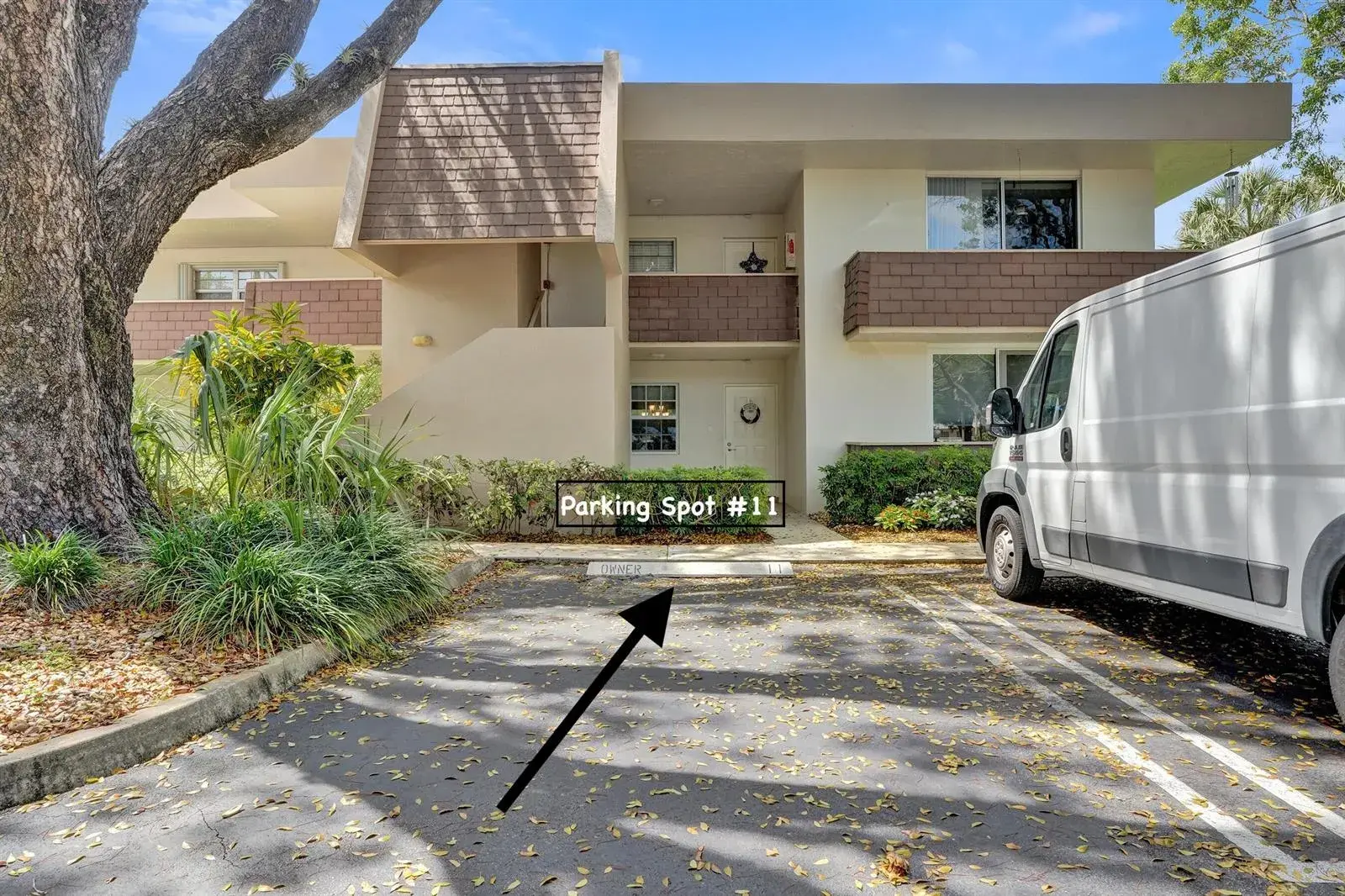 3621 Oaks Clubhouse Drive # 101, Pompano Beach FL 33069