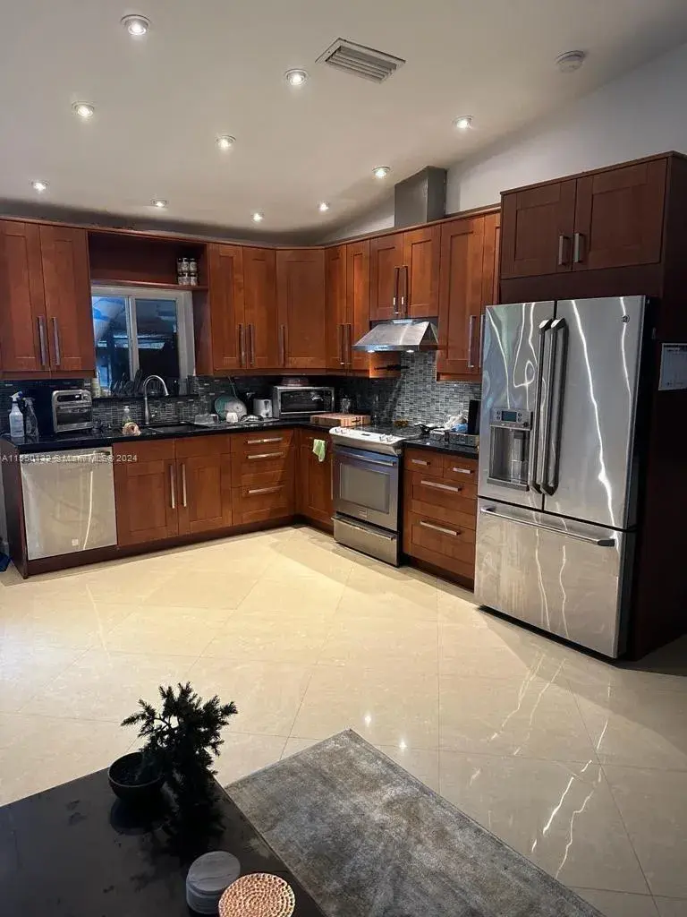 4920 SW 27th Avenue, Fort Lauderdale FL 33312