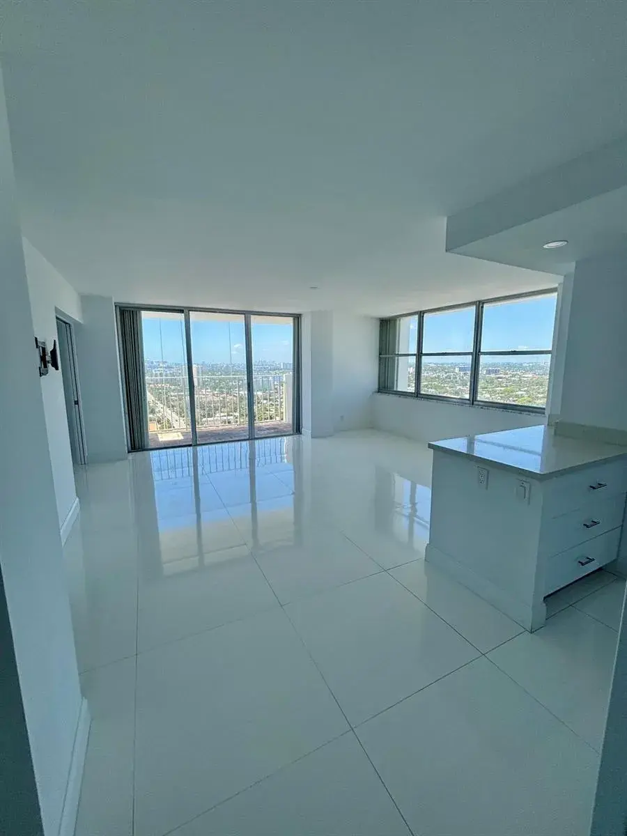 111 Briny Avenue # 14, Pompano Beach FL 33062