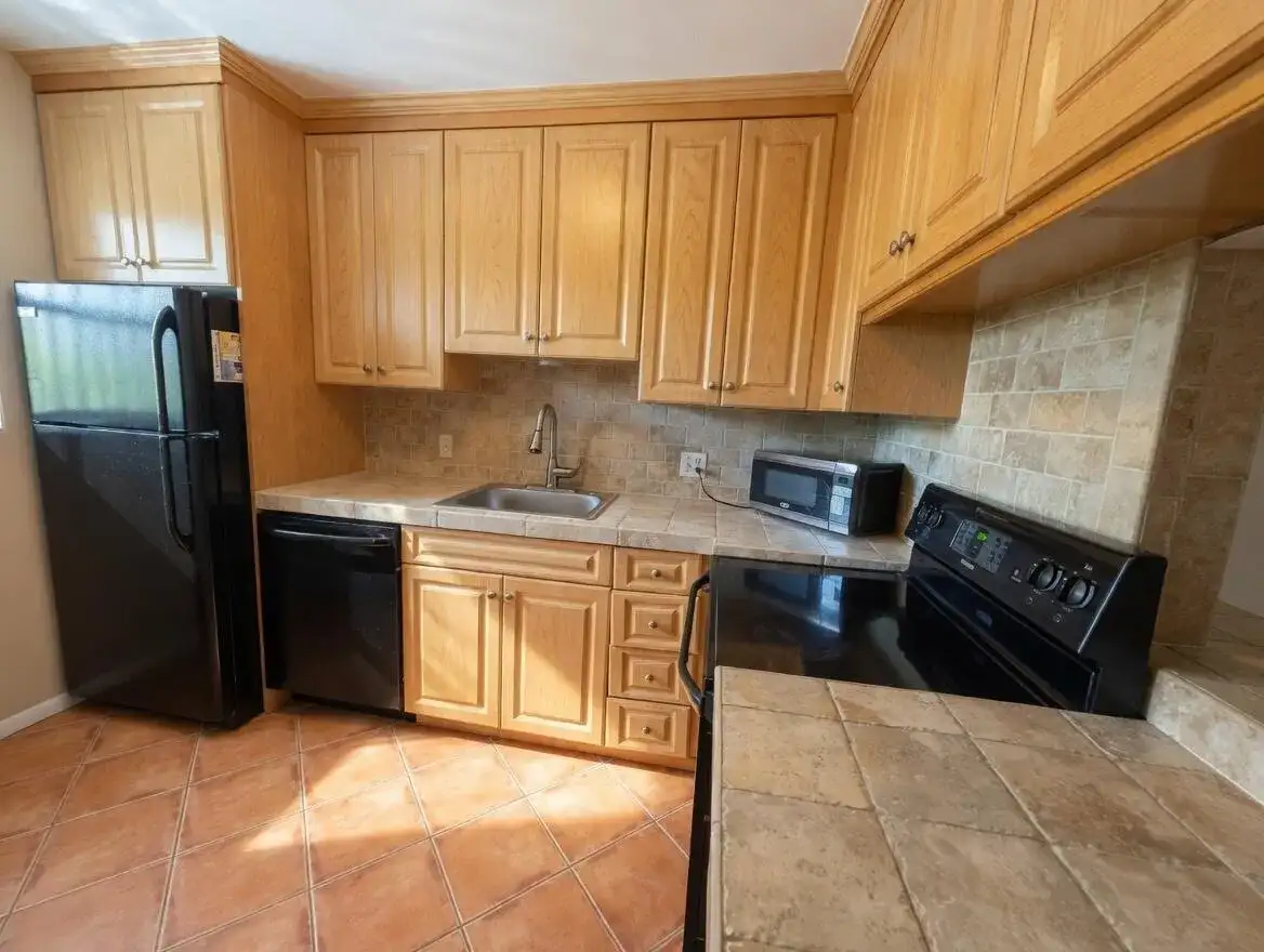 1430 S Lakeside Drive # 22, FL 33460 photo 4