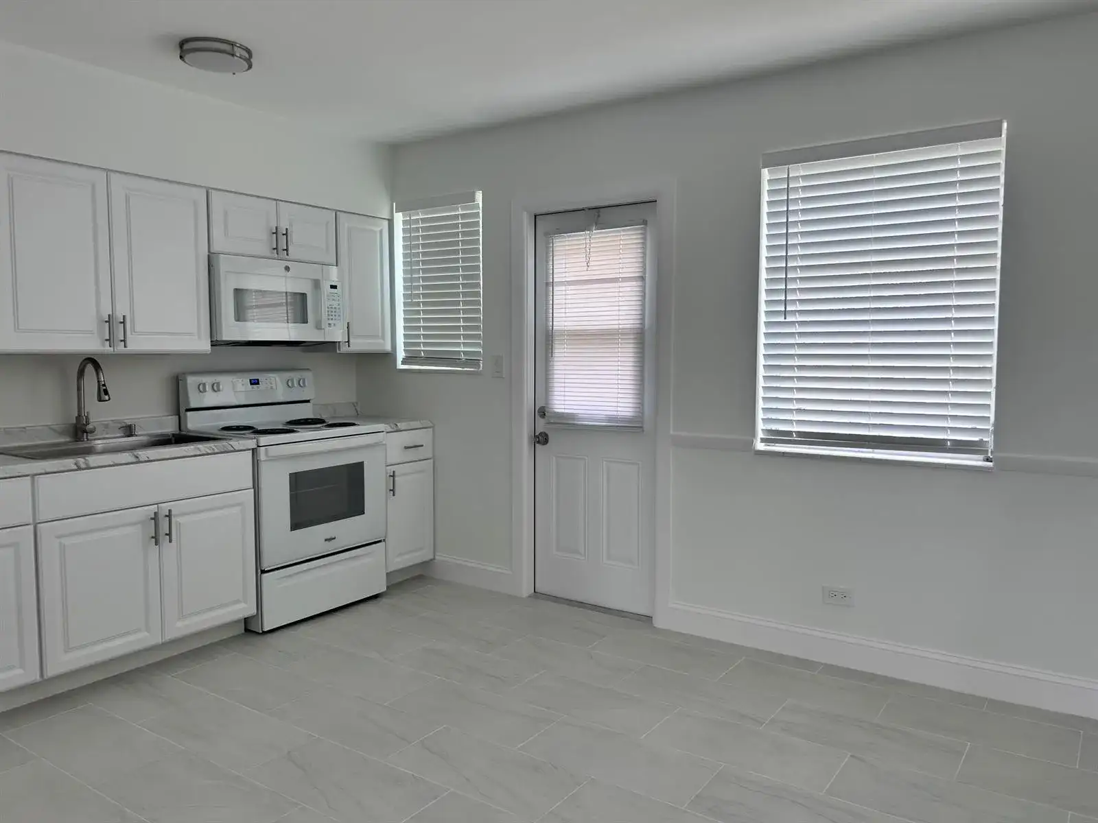 630 Prosperity Farms Road # 2, North Palm Beach FL 33408 photo 5
