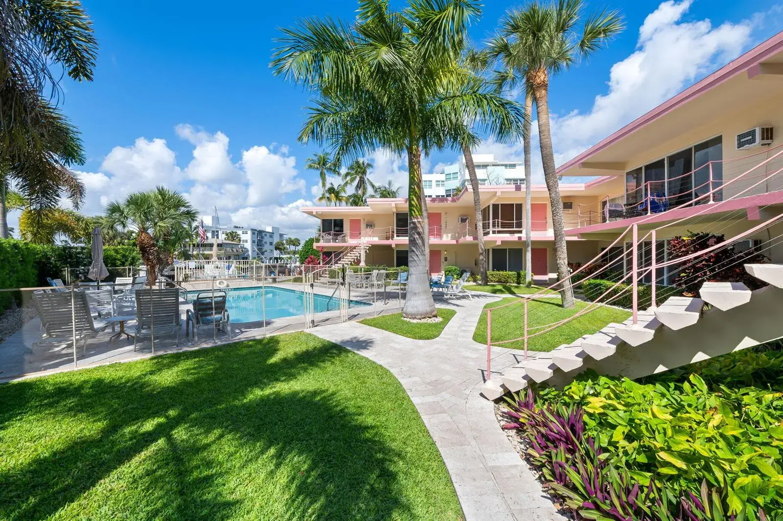 2825 NE 33rd # 201, Fort Lauderdale FL 33308