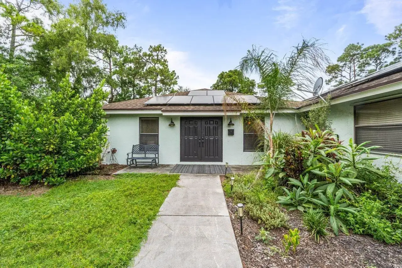 3303 Custer Avenue, Lake Worth FL 33467 photo 2