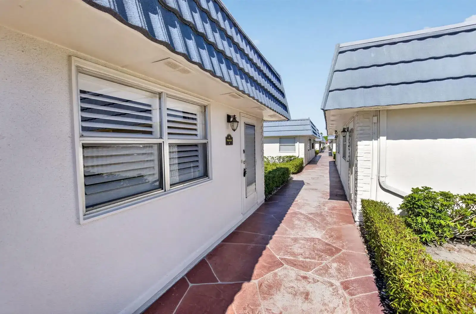 102 E Waterford E # 102, Delray Beach FL 33446 photo 2