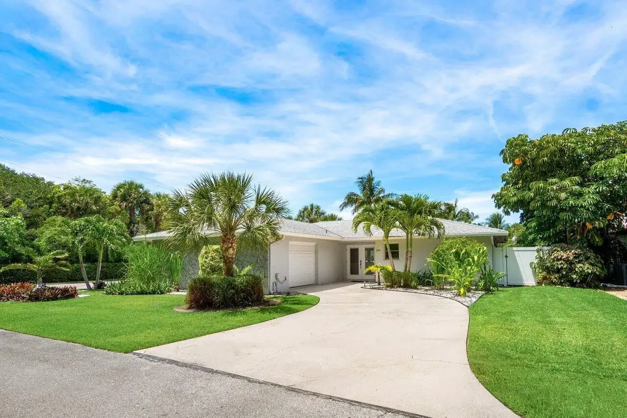106 Periwinkle Drive, Hypoluxo FL 33462 photo 2