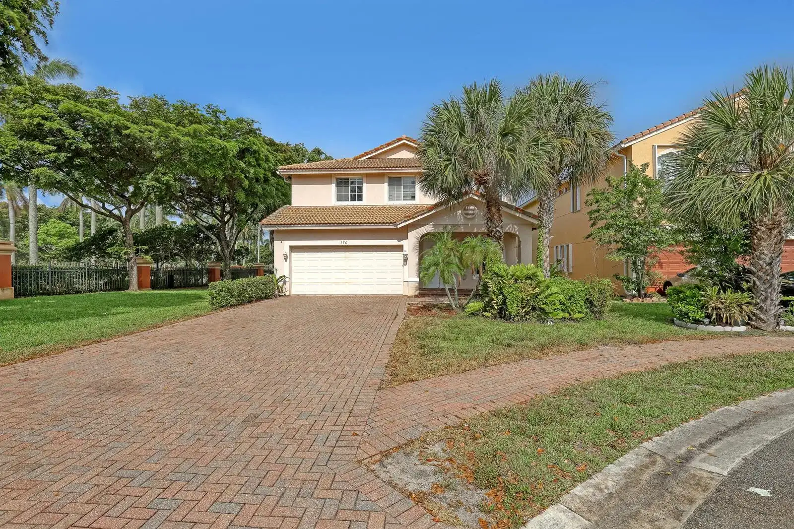 176 Bellezza Terrace, Royal Palm Beach FL 33411 photo 3