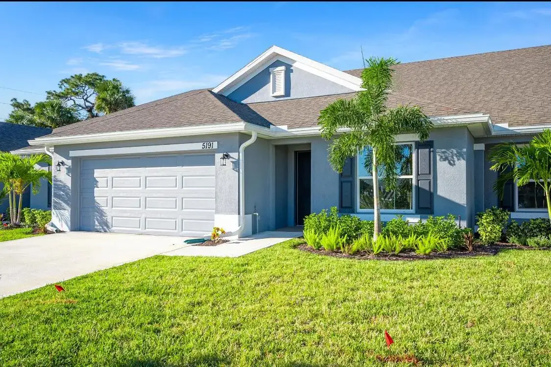 8605 Giovanni Avenue, Fort Pierce FL 34951 photo 2
