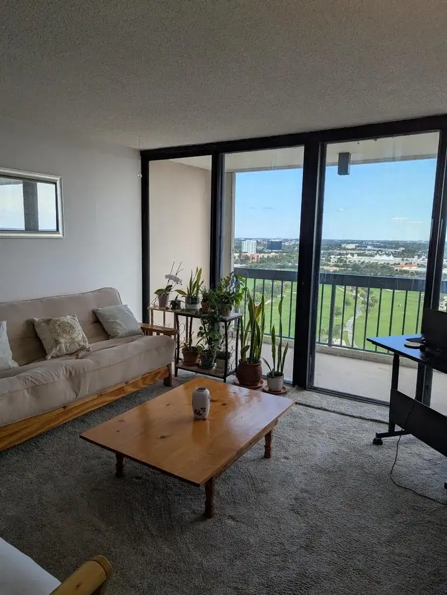 2425 Presidential Way # 1905, West Palm Beach FL 33401 photo 2