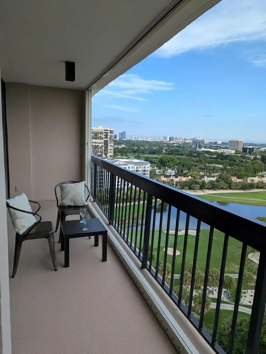 2425 Presidential Way # 1905, West Palm Beach FL 33401 photo 4