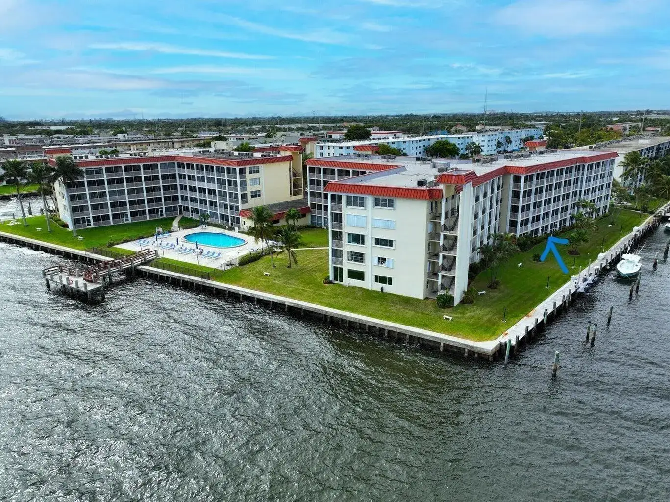 105 Paradise Harbour Boulevard # 108, North Palm Beach FL 33408