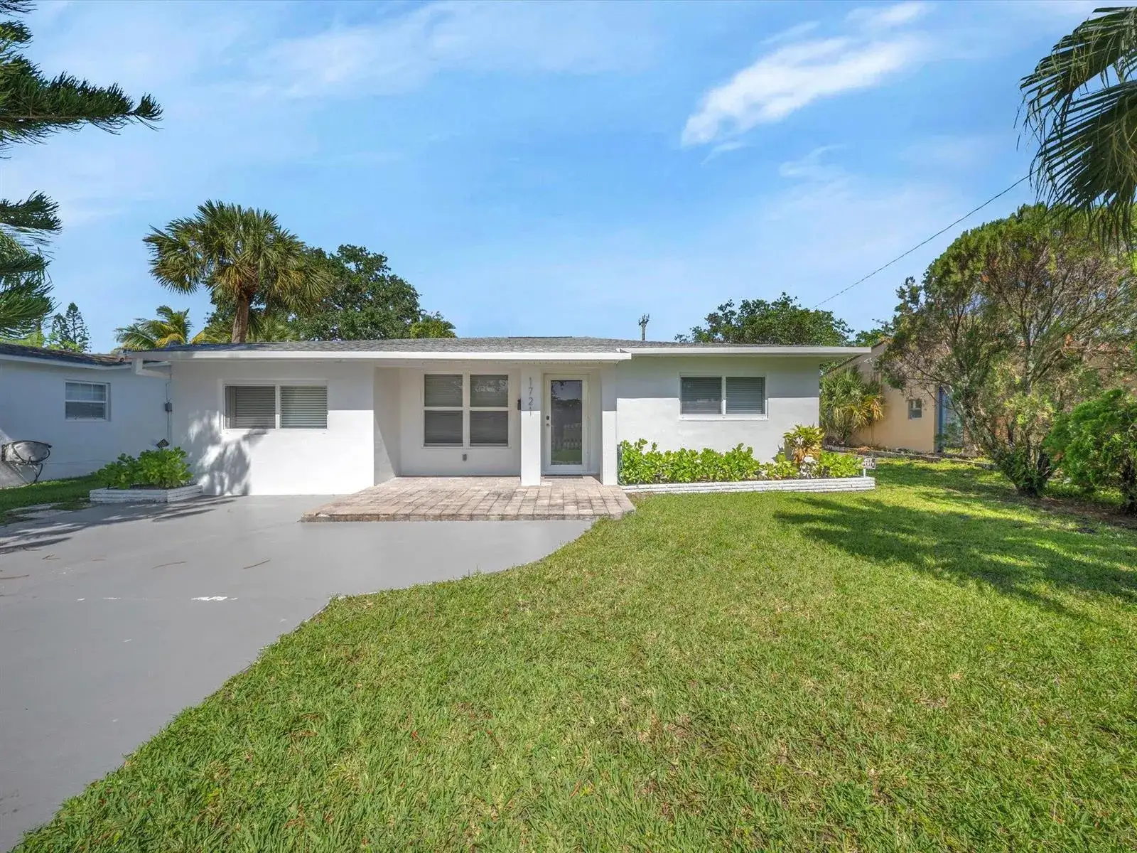1721 N 16th Court, Hollywood FL 33020