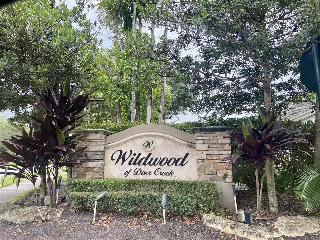 456 E Deer Creek Wildwood Ln Lane E, Deerfield Beach FL 33442